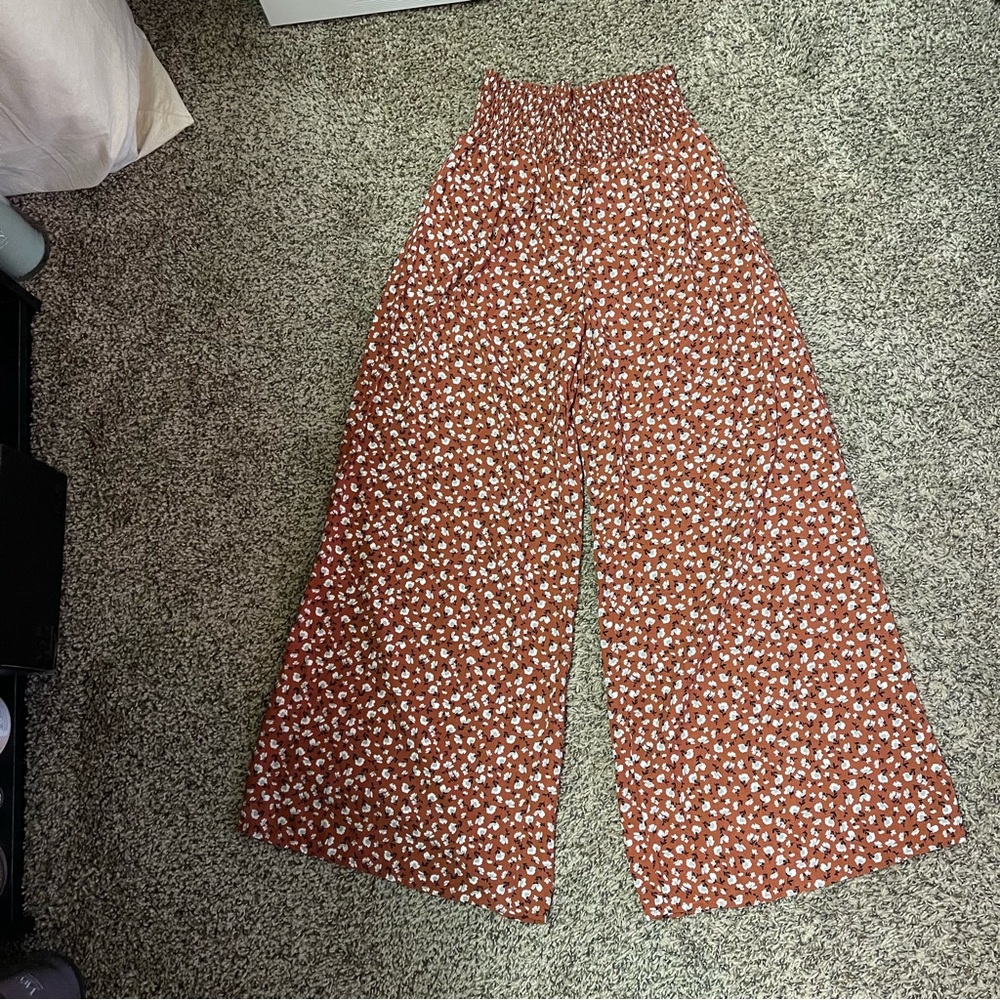 Sienna Sky Floral Wide Leg Pants With Smocked Waist Size S